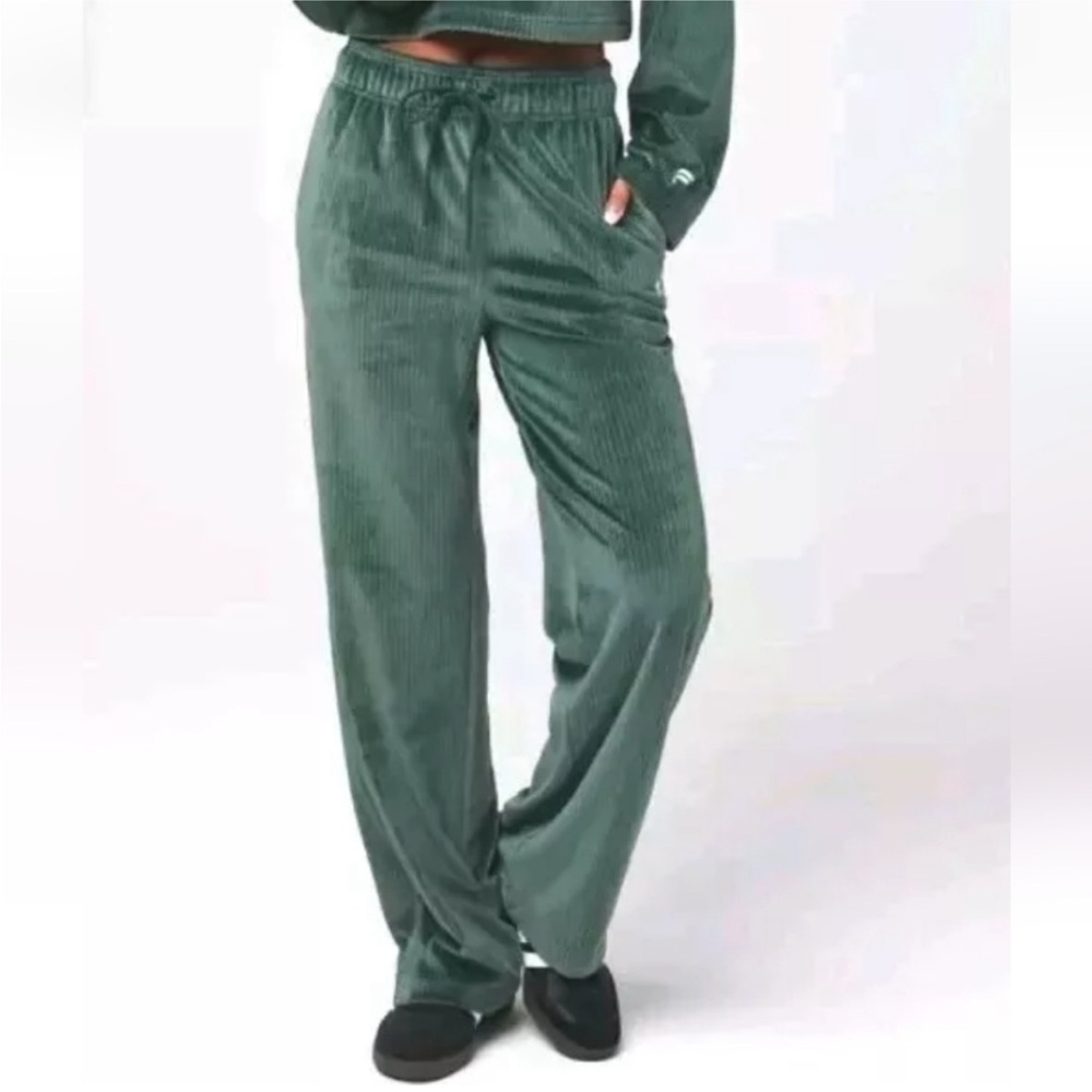 Fabletics Plush Green Pants